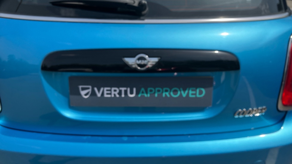 MINI Hatchback 1.5 Cooper 3dr Petrol Hatchback - Image 38