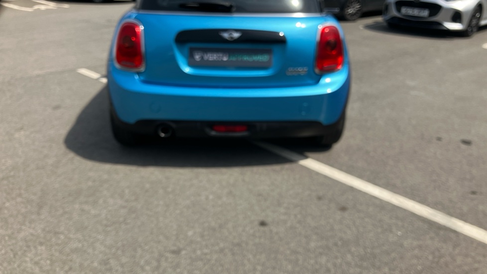 MINI Hatchback 1.5 Cooper 3dr Petrol Hatchback - Image 40