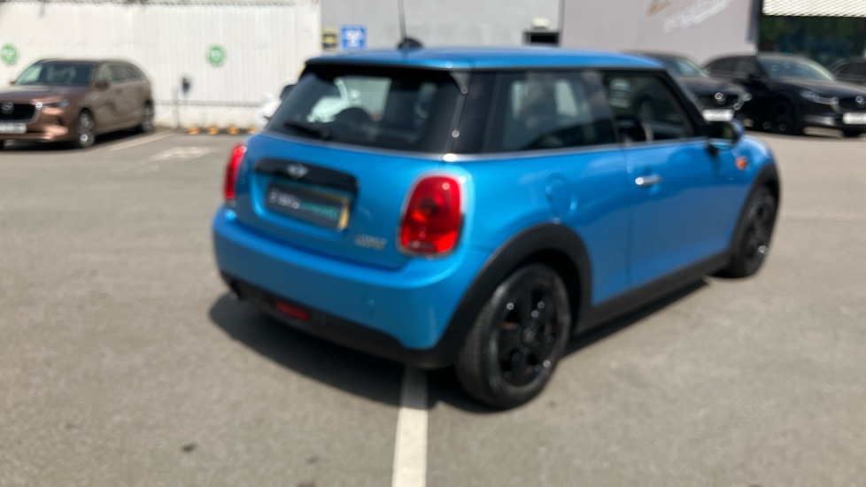 MINI Hatchback 1.5 Cooper 3dr Petrol Hatchback - Image 41