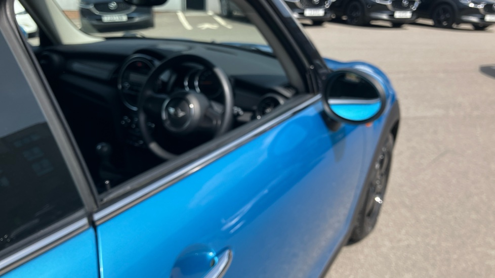 MINI Hatchback 1.5 Cooper 3dr Petrol Hatchback - Image 42