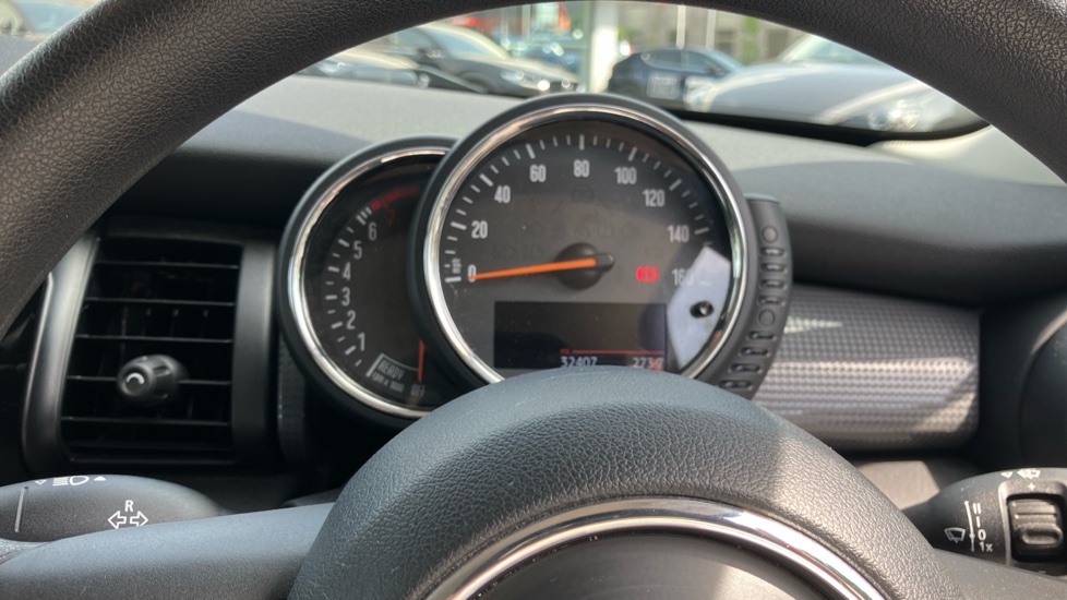 MINI Hatchback 1.5 Cooper 3dr Petrol Hatchback - Image 56