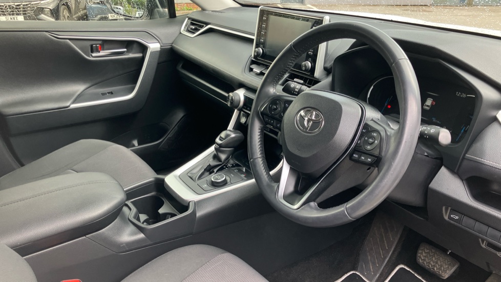 Toyota RAV4 2.5 VVT-i Hybrid Design 5dr CVT Hybrid Estate - Image 11