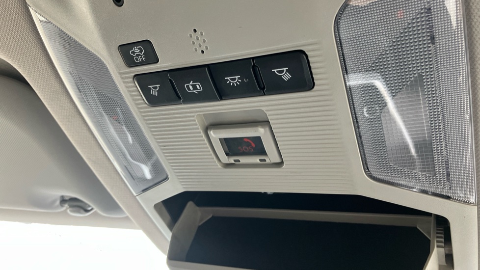 Toyota RAV4 2.5 VVT-i Hybrid Design 5dr CVT Hybrid Estate - Image 54