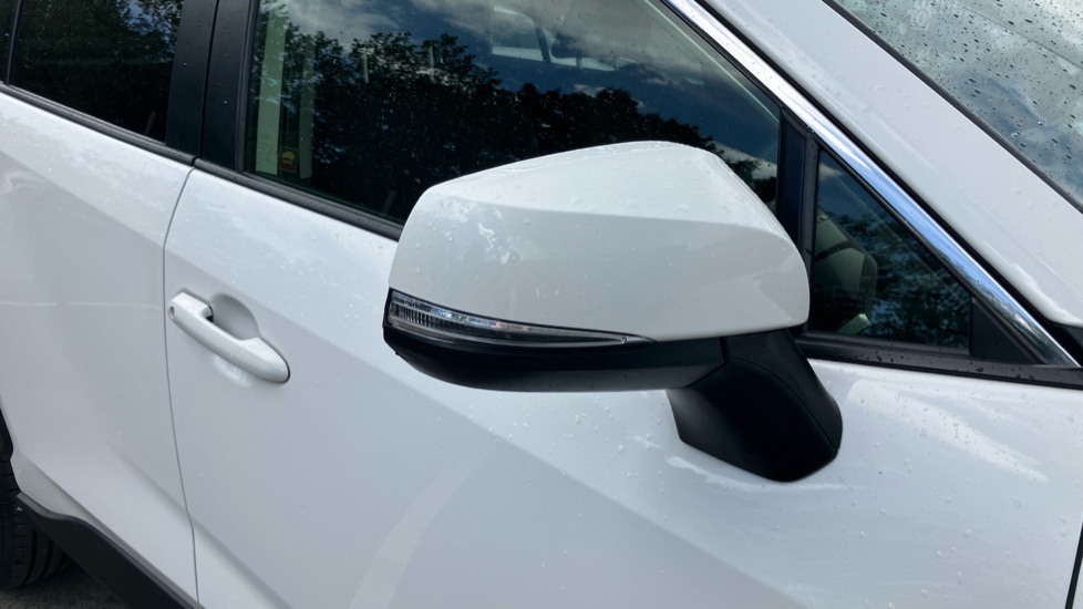 Toyota RAV4 2.5 VVT-i Hybrid Design 5dr CVT Hybrid Estate - Image 62