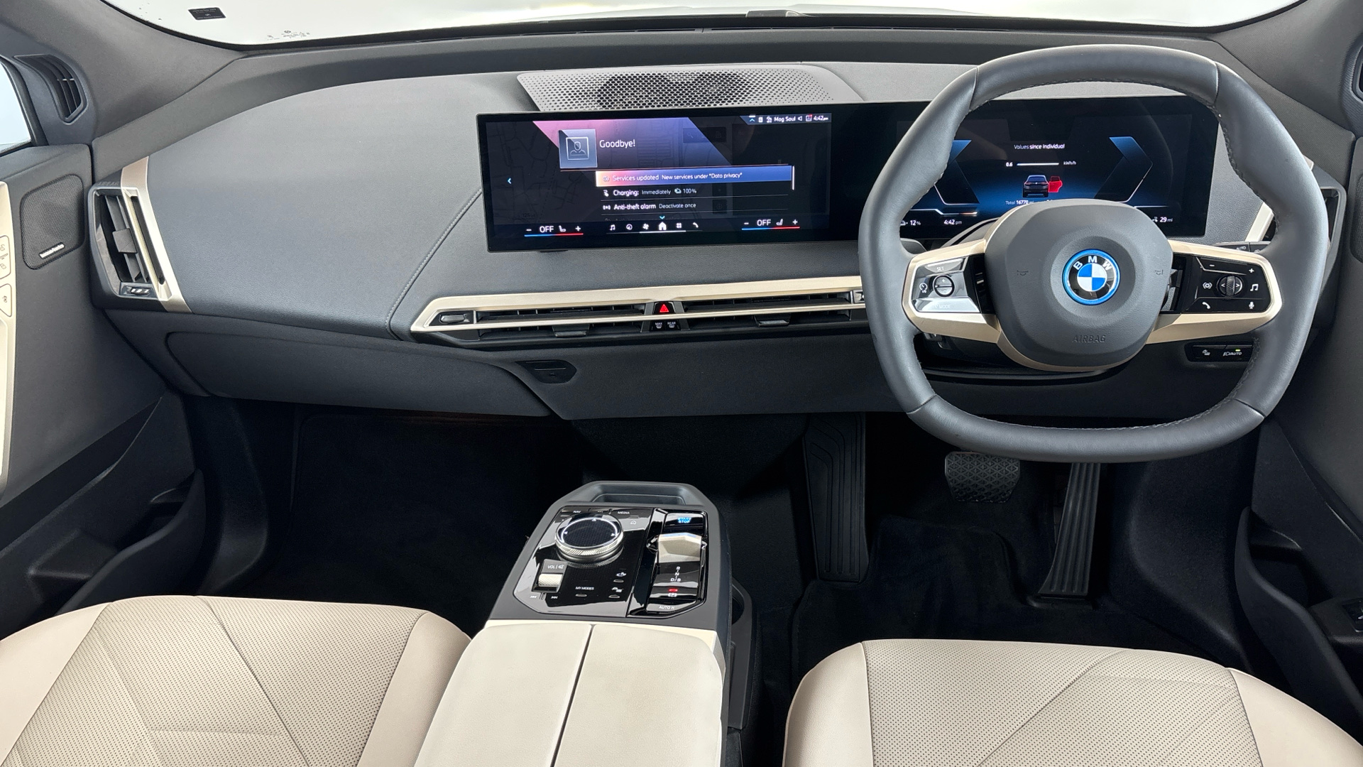 Used BMW iX 40 76.6kWh M Sport Auto xDrive 5dr (11kW Charger) - Image 4