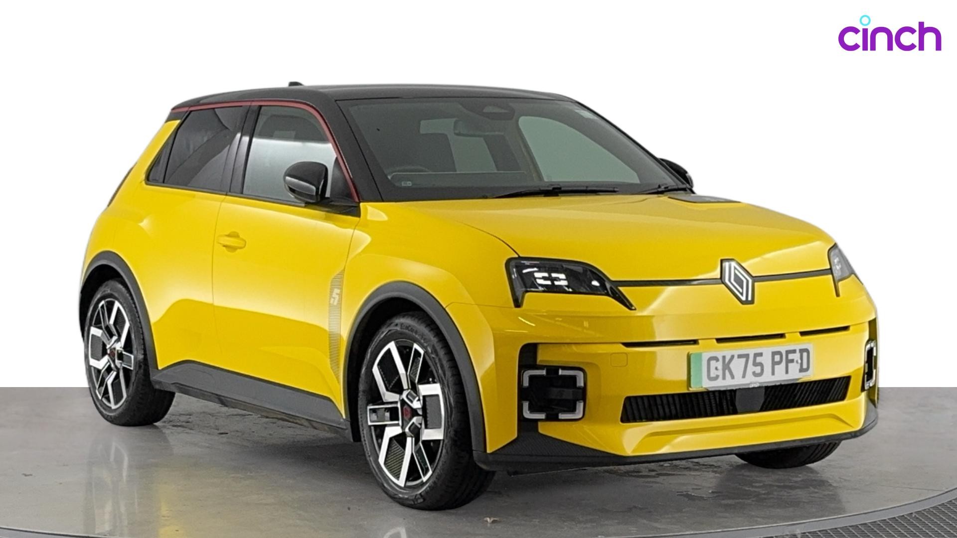 Renault 5 E-Tech listing photo