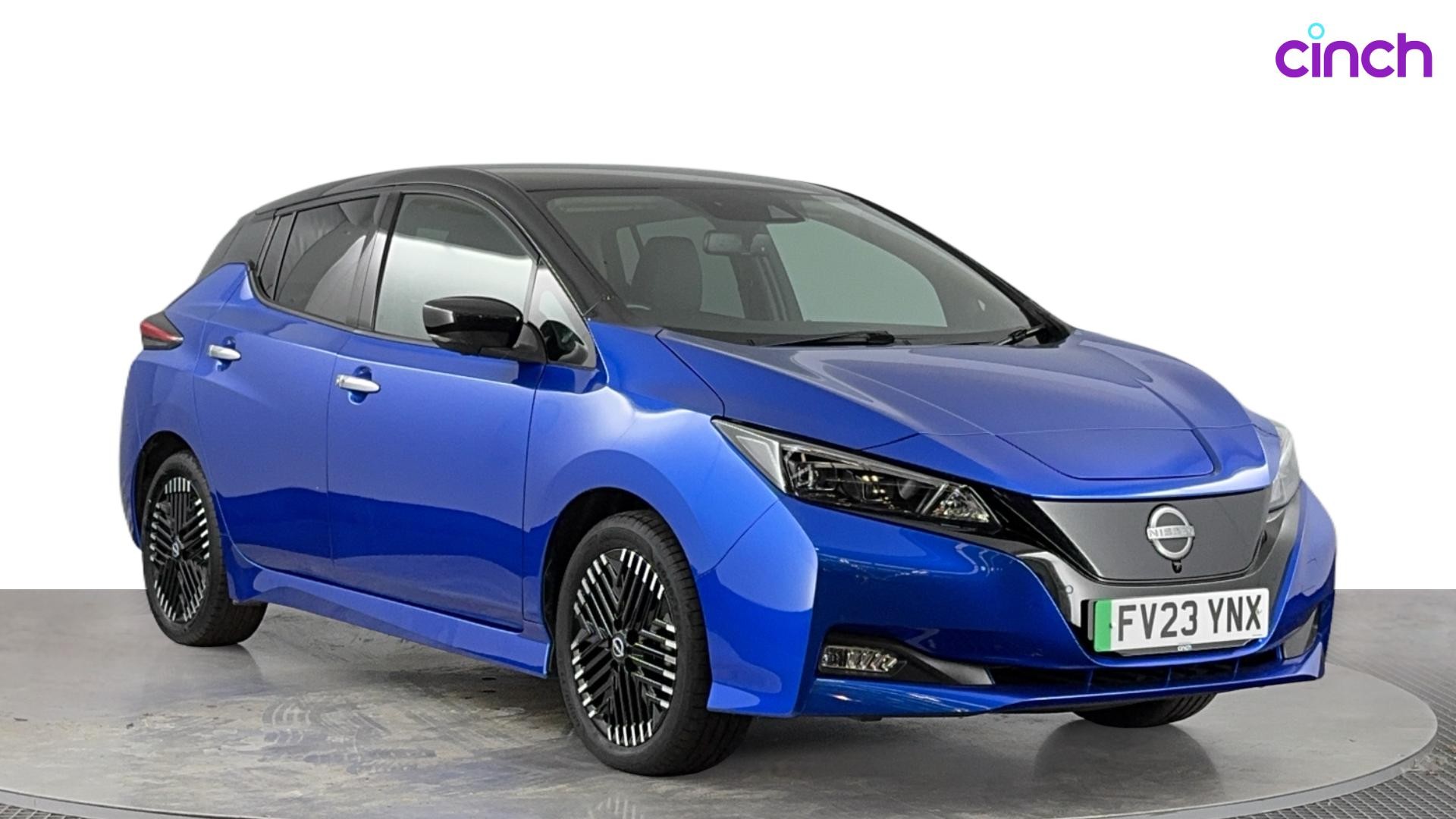 Nissan LEAF listing photo