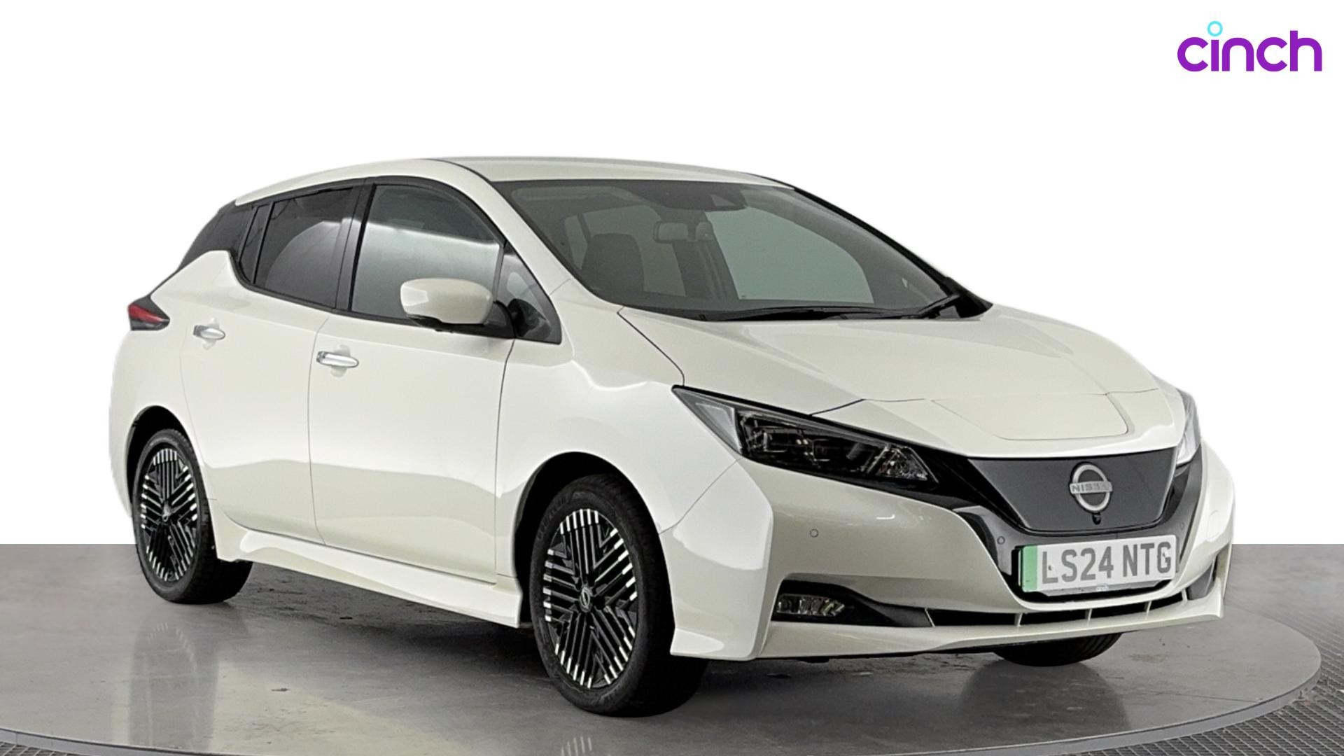 Nissan Leaf listing photo