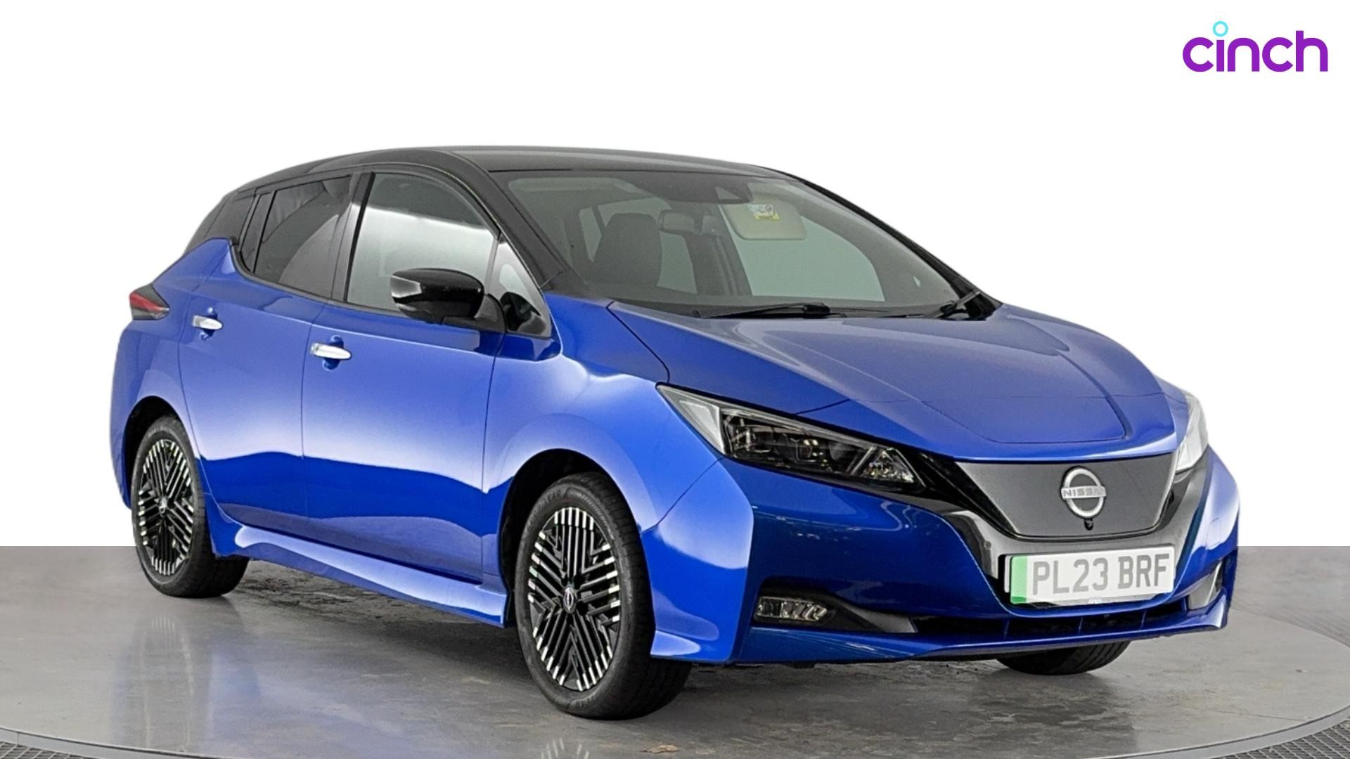 Nissan Leaf listing photo