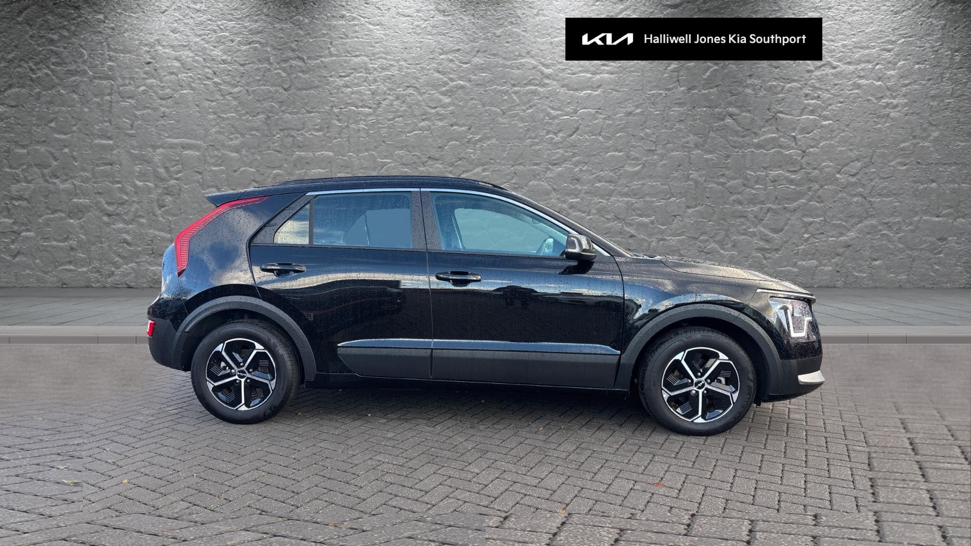 Used Kia Niro 1.6 GDi 11.1kWh 2 DCT Euro 6 (s/s) 5dr - Image 3