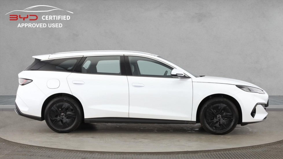 BYD Seal 6 1.5 DM-i Boost 5dr e-CVT Estate - Image 16