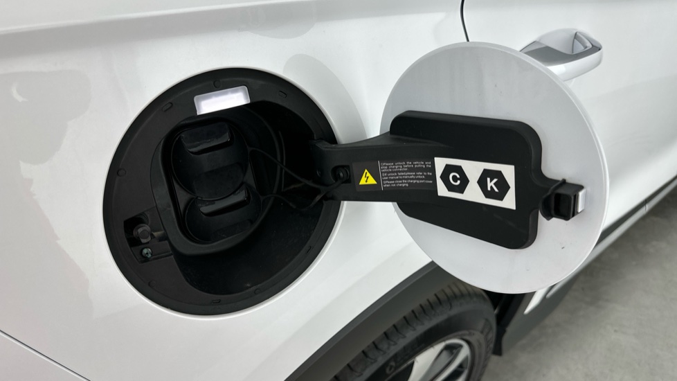 BYD Seal U 1.5 DM-i Comfort 5dr Auto Estate - Image 20