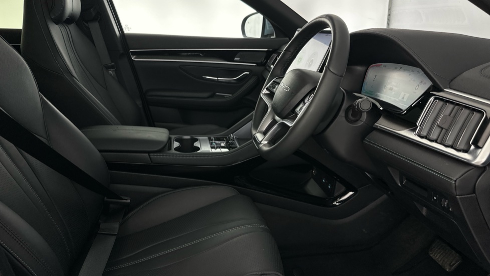 BYD Seal U 1.5 DM-i Comfort 5dr Auto Estate - Image 11