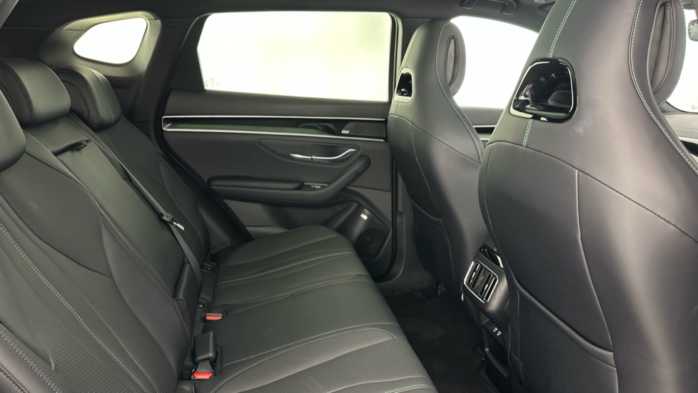 BYD Seal U 1.5 DM-i Comfort 5dr Auto Estate - Image 12