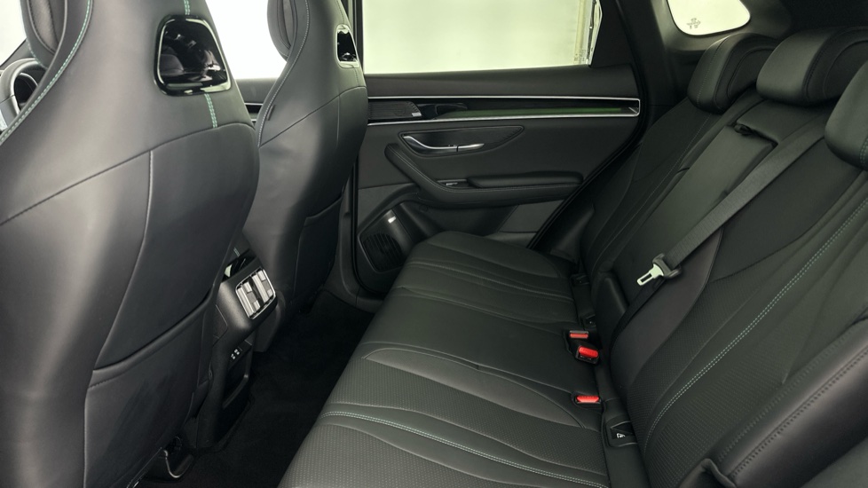 BYD Seal U 1.5 DM-i Comfort 5dr Auto Estate - Image 13