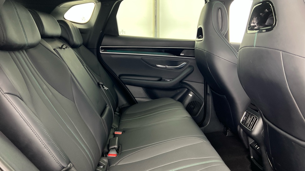 BYD Seal U 1.5 DM-i Comfort 5dr Auto Estate - Image 12