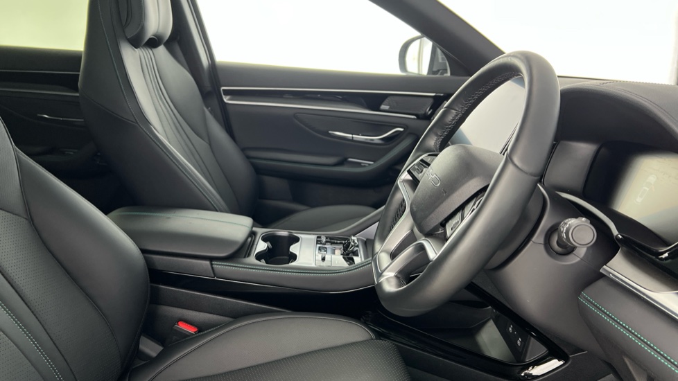 BYD Seal U 1.5 DM-i Comfort 5dr Auto Estate - Image 11