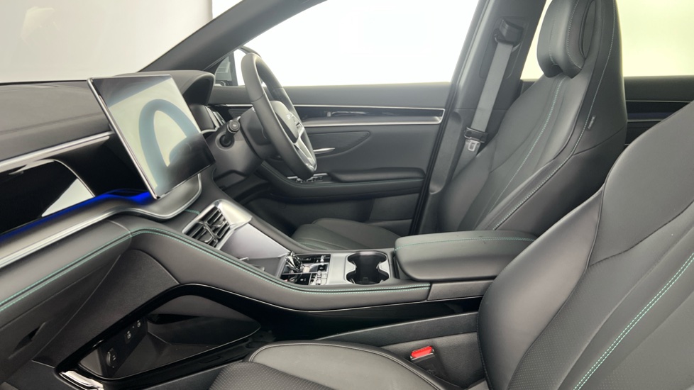 BYD Seal U 1.5 DM-i Comfort 5dr Auto Estate - Image 10