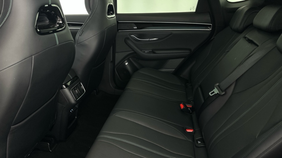 BYD Seal U 1.5 DM-i Comfort 5dr Auto Estate - Image 13