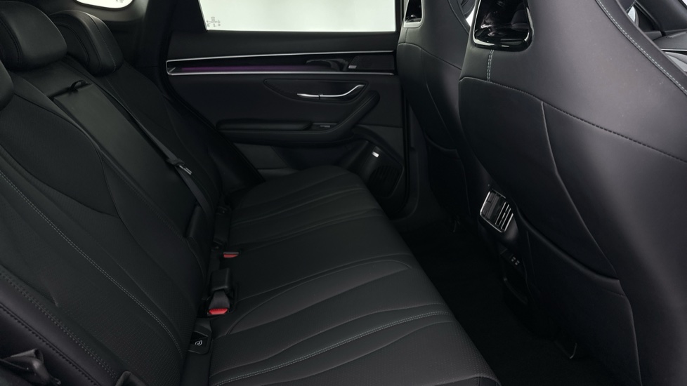 BYD Seal U 1.5 DM-i Comfort 5dr Auto Estate - Image 12