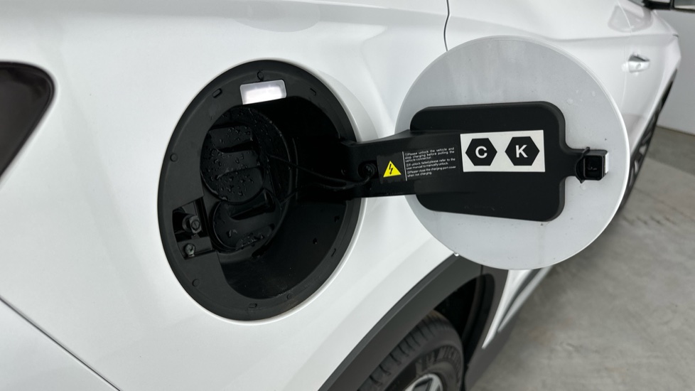 BYD Seal U 1.5 DM-i Comfort 5dr Auto Estate - Image 20