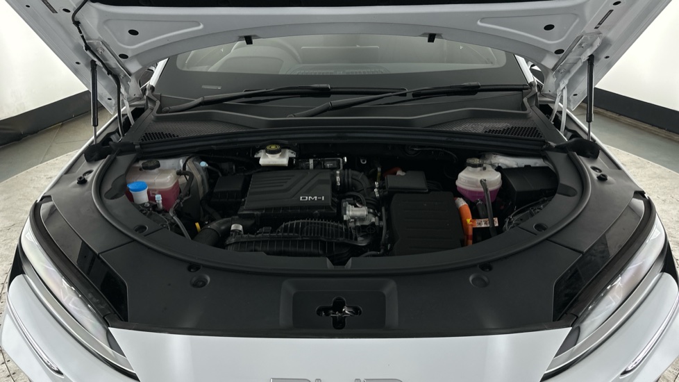 BYD Seal U 1.5 DM-i Comfort 5dr Auto Estate - Image 21
