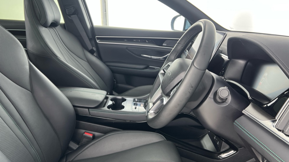 BYD Seal U 1.5 DM-i Comfort 5dr Auto Estate - Image 11