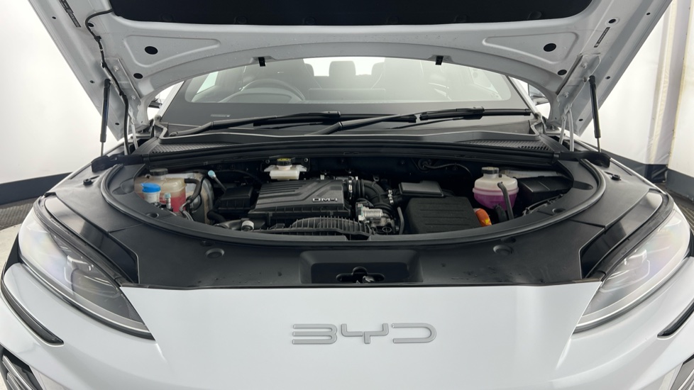 BYD Seal U 1.5 DM-i Comfort 5dr Auto Estate - Image 21