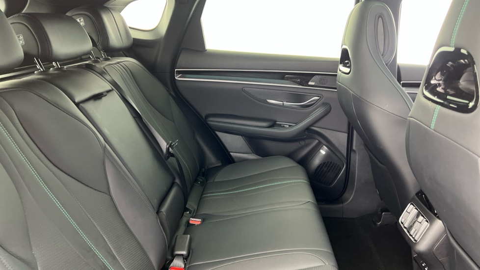 BYD Seal U 1.5 DM-i Boost 5dr Auto Estate - Image 12