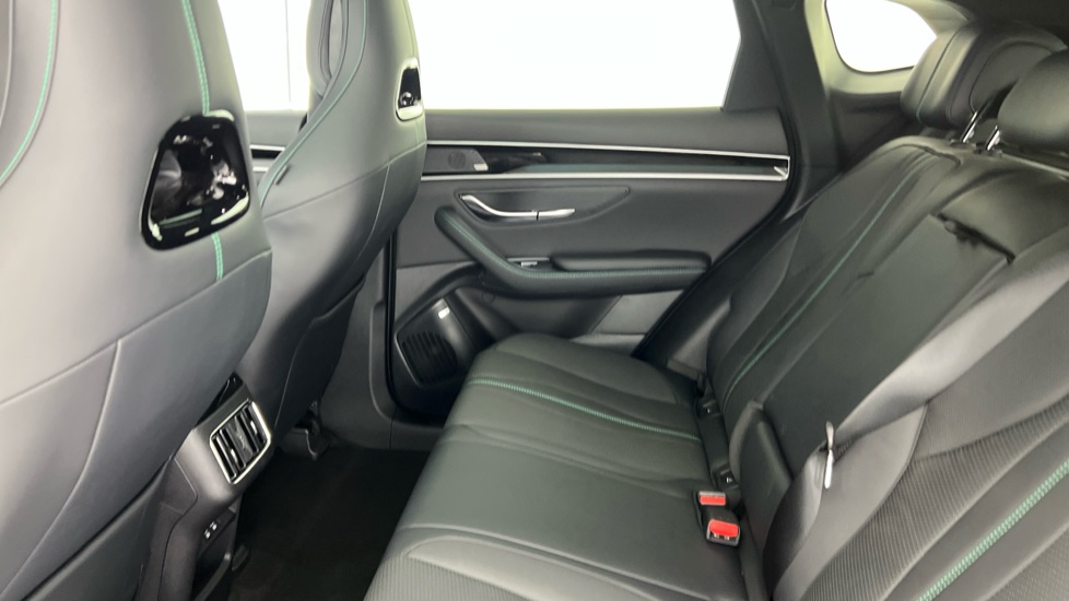 BYD Seal U 1.5 DM-i Boost 5dr Auto Estate - Image 13