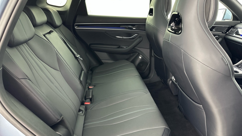BYD Seal U 1.5 DM-i Boost 5dr Auto Estate - Image 12