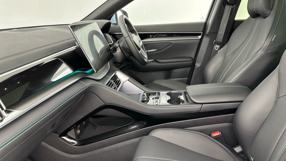 BYD Seal U 1.5 DM-i Boost 5dr Auto Estate - Image 10