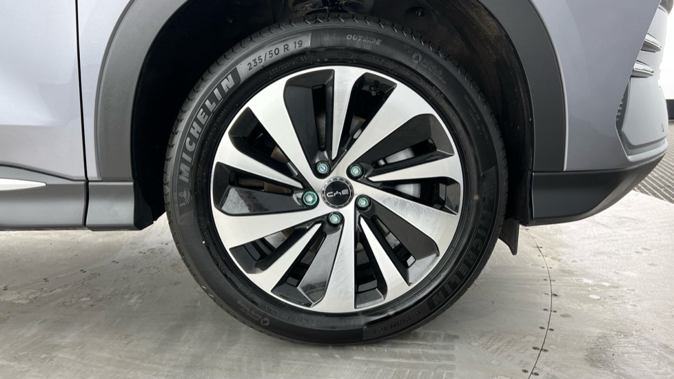 BYD Seal U 1.5 DM-i Boost 5dr Auto Estate - Image 18