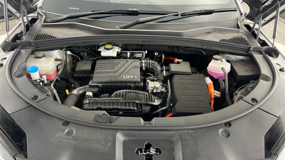 BYD Seal U 1.5 DM-i Boost 5dr Auto Estate - Image 21