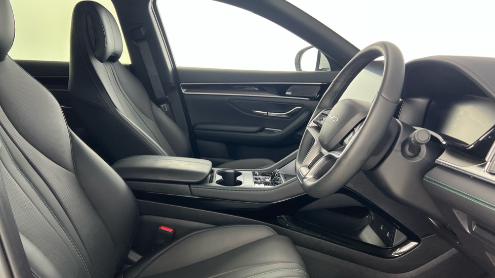BYD Seal U 1.5 DM-i Boost 5dr Auto Estate - Image 11
