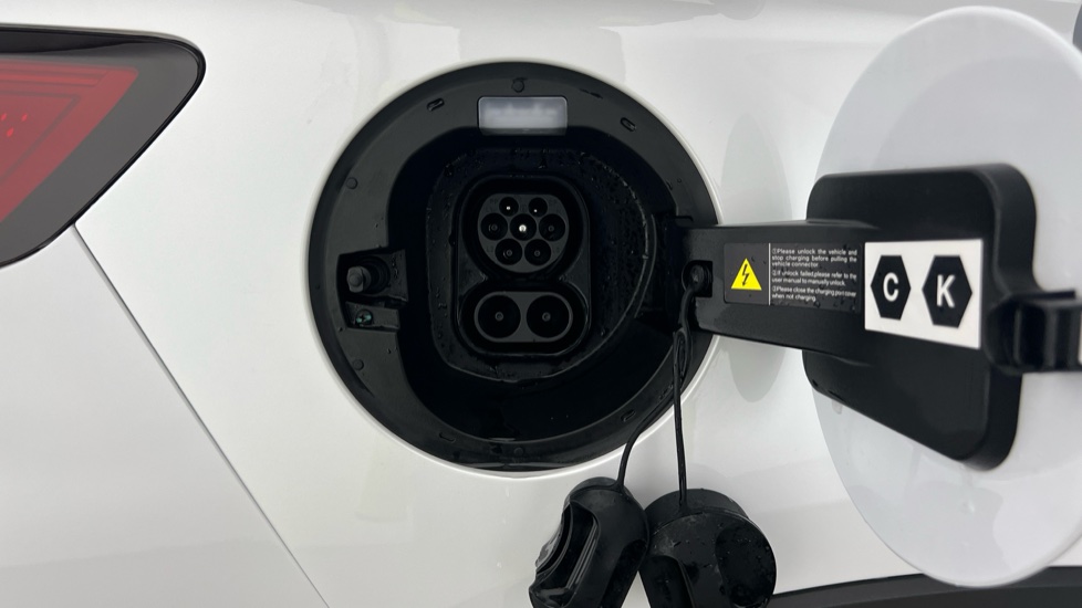 BYD Seal U 1.5 DM-i Boost 5dr Auto Estate - Image 20