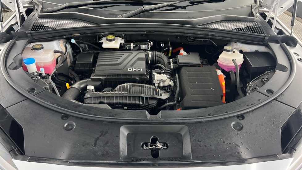 BYD Seal U 1.5 DM-i Boost 5dr Auto Estate - Image 21