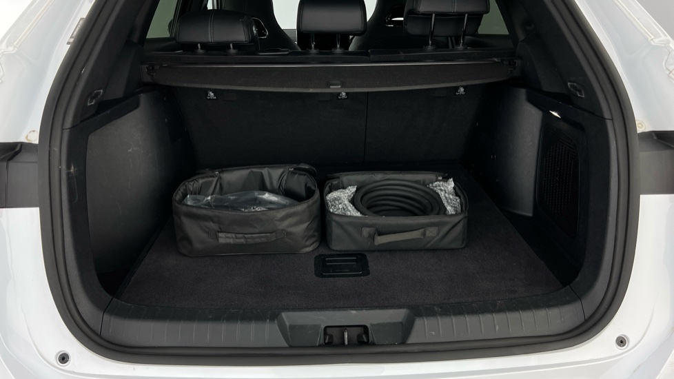 BYD Seal U 1.5 DM-i Comfort 5dr Auto Estate - Image 14