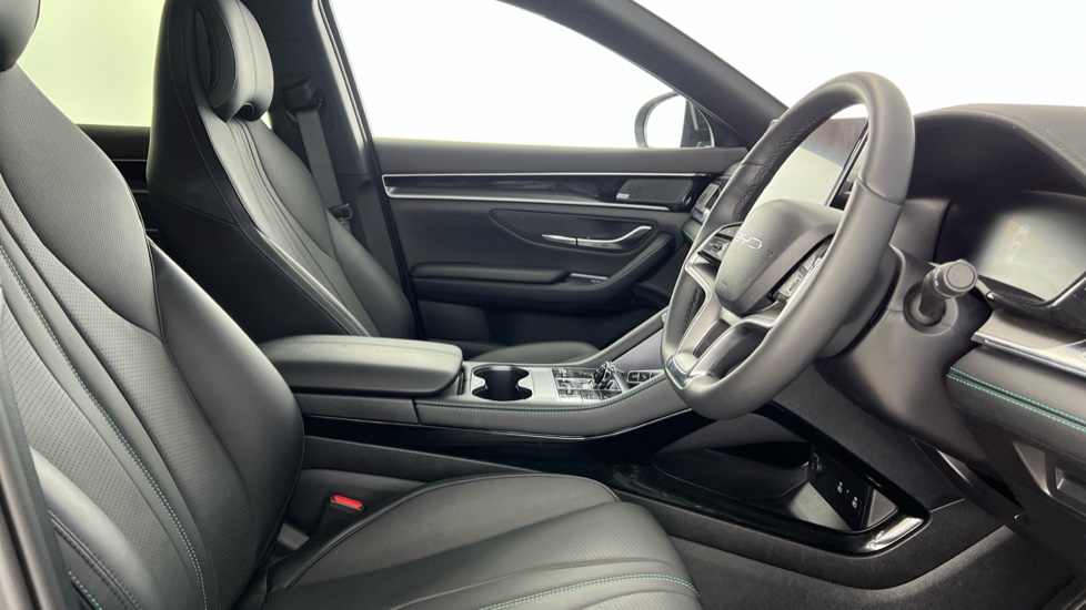 BYD Seal U 1.5 DM-i Comfort 5dr Auto Estate - Image 11