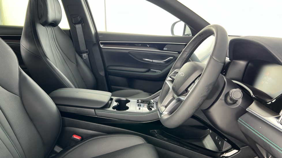 BYD Seal U 1.5 DM-i Comfort 5dr Auto Estate - Image 11