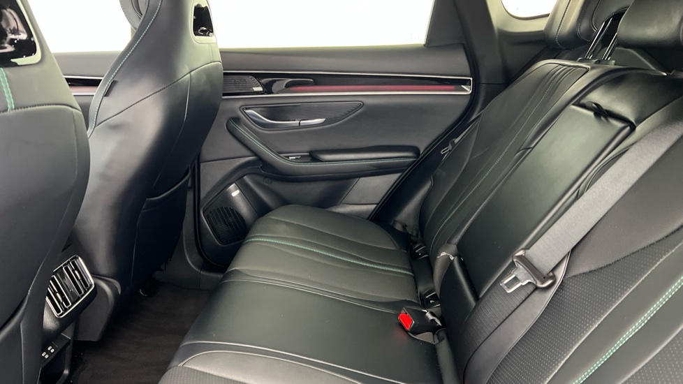 BYD Seal U 1.5 DM-i Comfort 5dr Auto Estate - Image 13