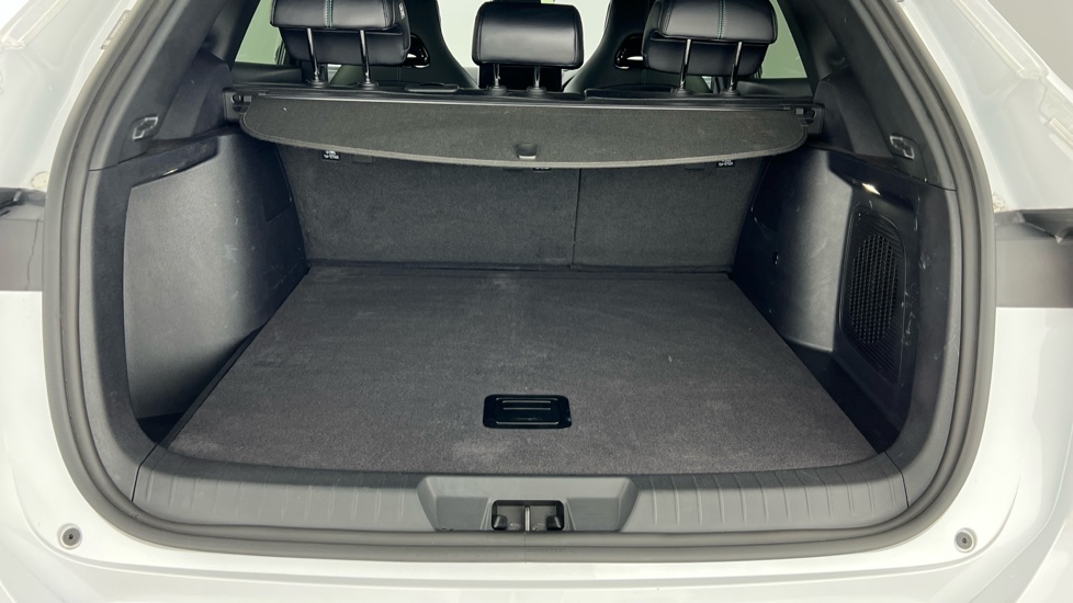 BYD Seal U 1.5 DM-i Comfort 5dr Auto Estate - Image 14