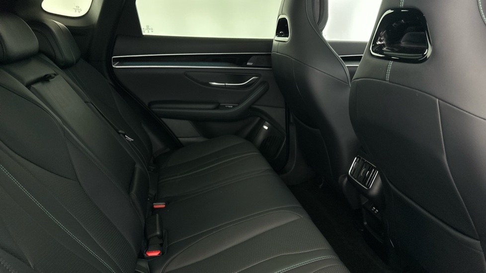 BYD Seal U 1.5 DM-i Boost 5dr Auto Estate - Image 12