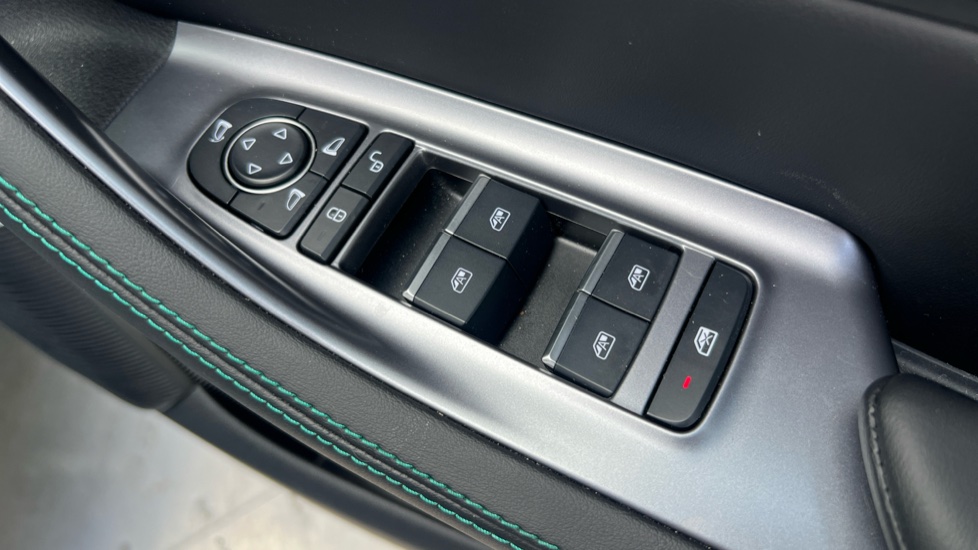 BYD Seal U 1.5 DM-i Boost 5dr Auto Estate - Image 42