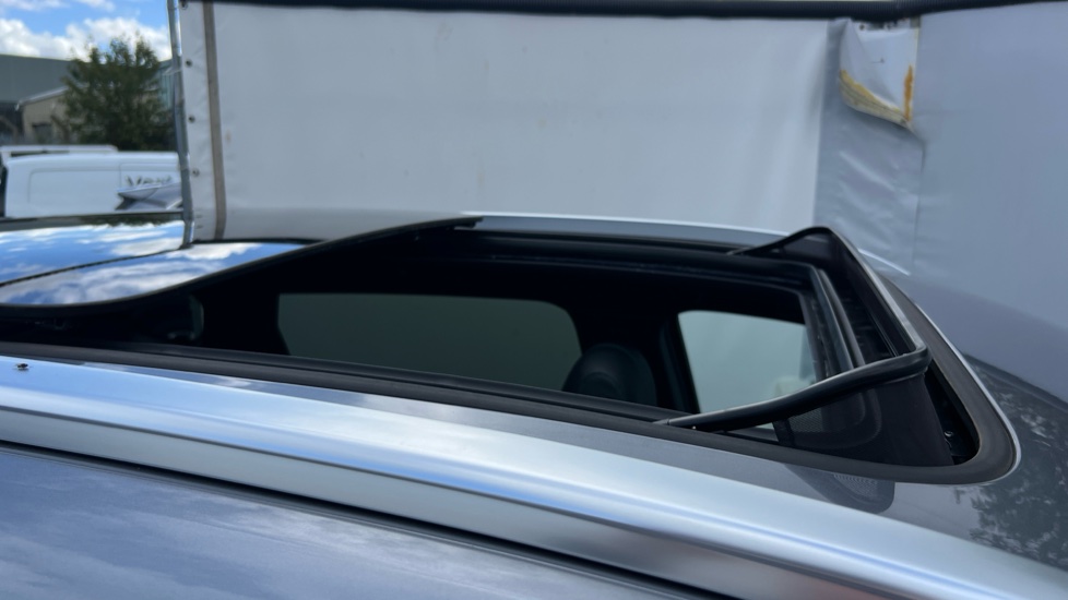 BYD Seal U 1.5 DM-i Comfort 5dr Auto Estate - Image 31