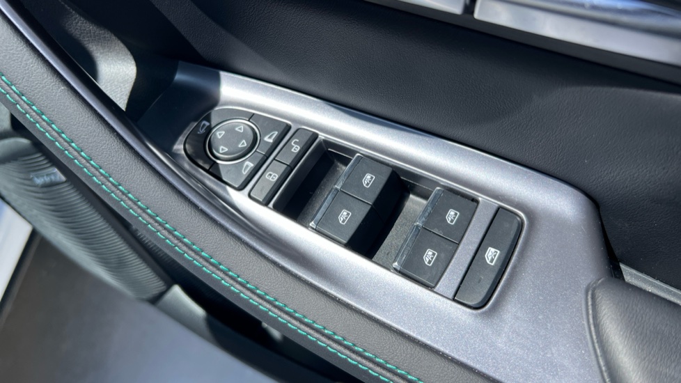 BYD Seal U 1.5 DM-i Comfort 5dr Auto Estate - Image 40