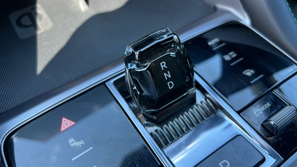 BYD Seal U 1.5 DM-i Comfort 5dr Auto Estate - Image 13