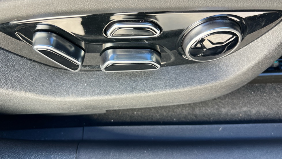 BYD Sealion 7 230kW Comfort 83kWh 5dr Auto Electric Estate - Image 40