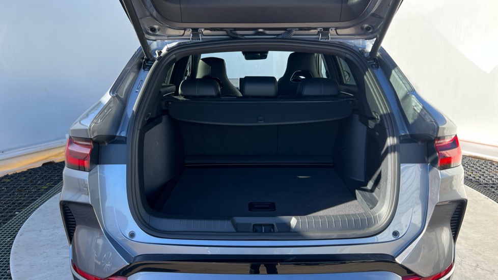 BYD Seal U 1.5 DM-i Comfort 5dr Auto Estate - Image 4