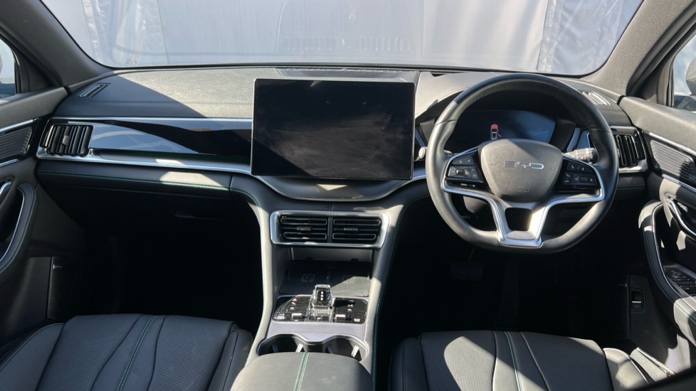 BYD Seal U 1.5 DM-i Comfort 5dr Auto Estate - Image 10